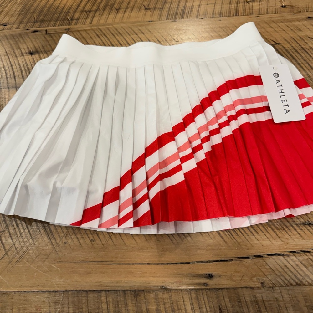 NEW Athleta Match Point White & Red Pleated Tennis Skort